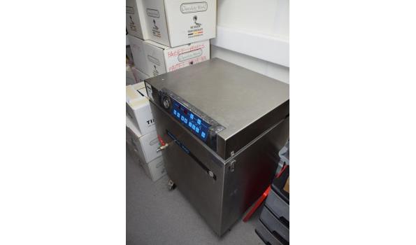 OVERNAME HANDELSFONDS van de FALING CHOLATE WIZARD bv - complete inventaris van een horecazaak gespecialiseerd in chocolade en suikerwerk